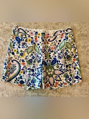 Boden Floral Paisley Print Shorts in White, Navy & Green